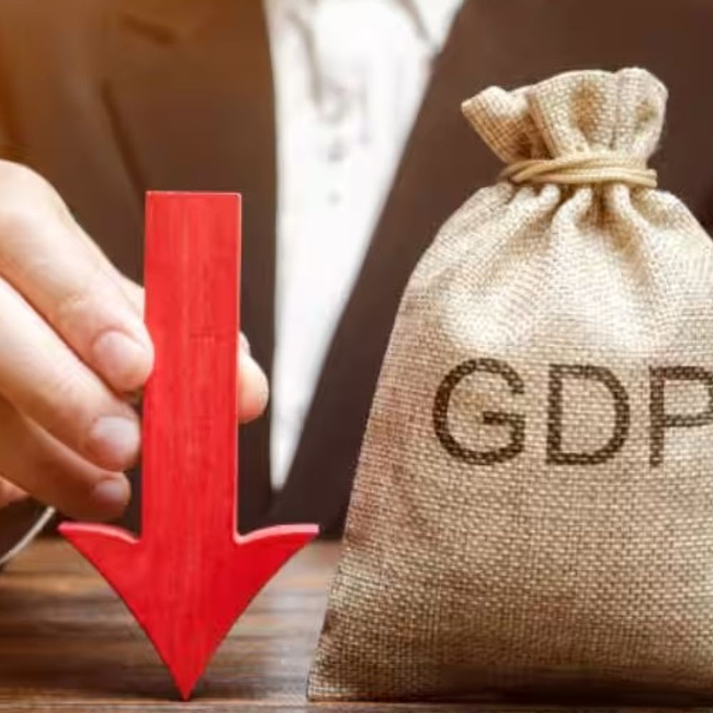 भारत की इकोनॉमी में गिरावट, 6वें नंबर पर आया:वजह- डॉलर के मुकाबले रुपए में गिरावट, ब्रिटेन 5वें नंबर पर पहुंचा