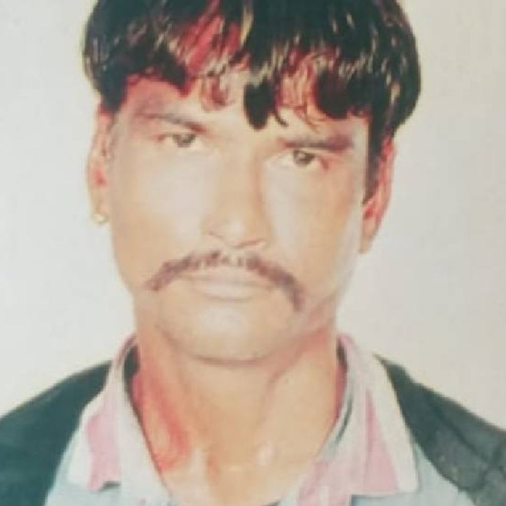 झांसी में युवक की संदिग्ध अवस्था में मौत:परिजन बोले- होमगार्ड ने पीटा, प्राइवेट पार्ट में लात मारी, 4 दिन बाद दम तोड़ा