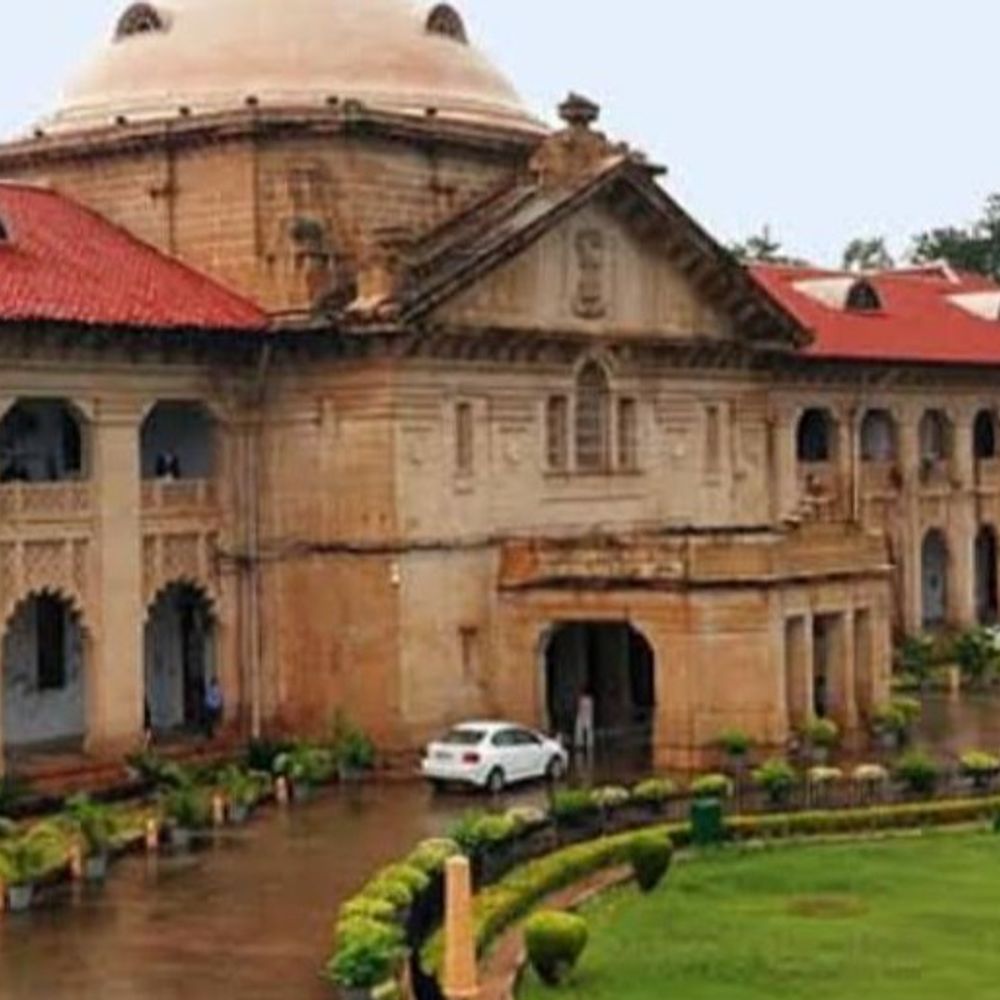 बर्खास्त लेखपाल पर जांच कर 15 दिन में रिपोर्ट दें:कानपुर में राजस्व निरीक्षक रहते 45 जमीनों को अपने व पत्नी बच्चों के नाम किया