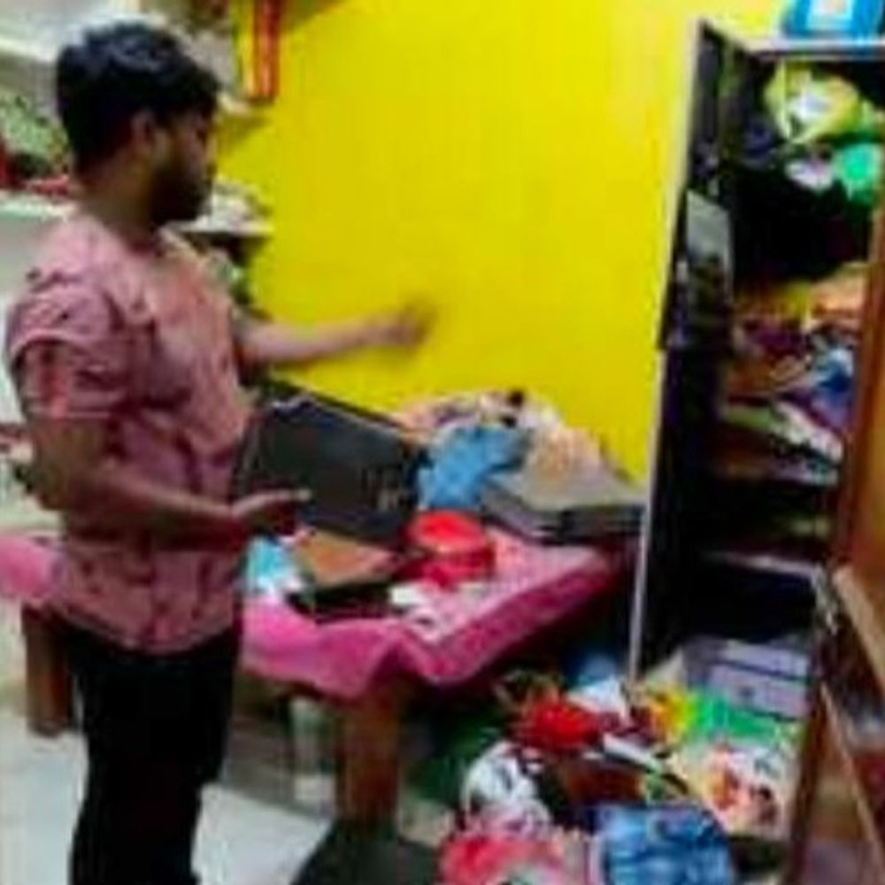 पूर्व राज्यमंत्री के समधी के 18 लाख की चोरी:प्रयागराज में घेरने की कोशिश पर पड़ोसियों पर असलहा तानकर भागे बदमाश