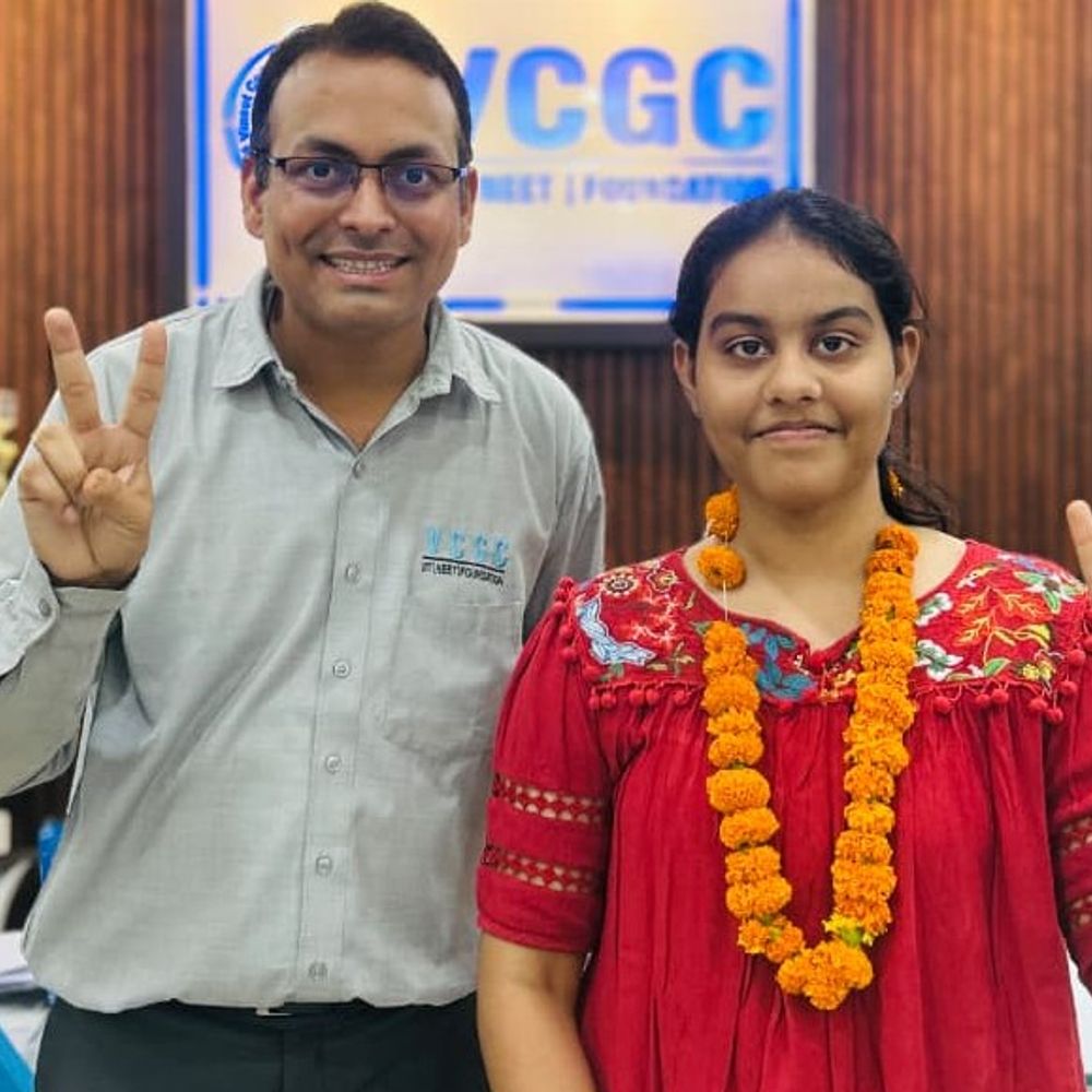 शगुन ने 98.6% अंक हासिल कर मारी बाजी:अलीगढ़ में सीबीएसई 10वीं का पहले सेशन का परिणाम जारी, 9361 छात्रों के चेहरे खिले