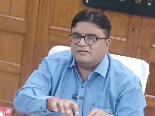 
                 MD बोले- स्मार्ट मीटर की 98 प्रतिशत शिकायतें निस्तारित:उपभोक्ताओं को किया जा रहा जागरूक, प्रेसवार्ता कर पेश की स्मार्ट मीटर की विस्तृत रिपोर्ट 
            