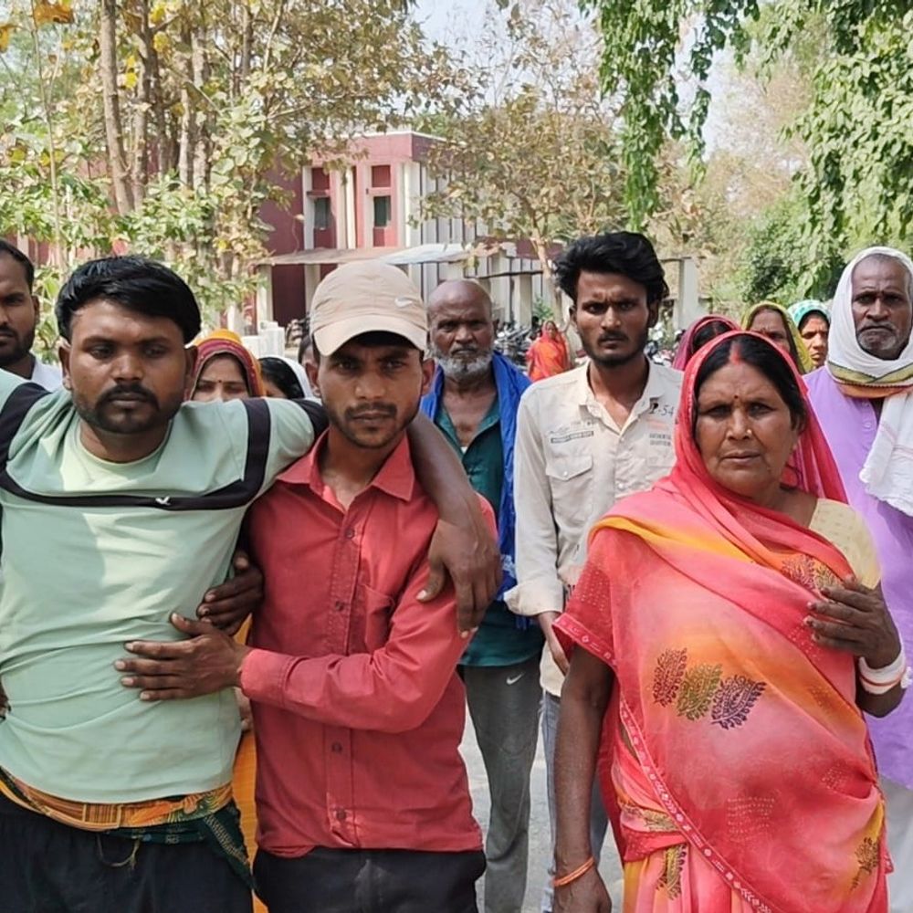 पुलिस पर मारपीट का आरोप, थानाध्यक्ष बोले आरोप झूठे:मऊ में पीड़ित बोला- आधी रात घर से उठाया, रास्ते में ले जाकर पीटा, SP से मांगा न्याय