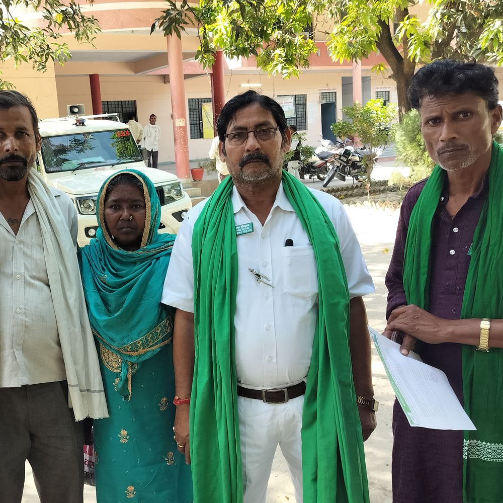 घोड़वल में मकान पर अवैध कब्जे से गुस्सा:किसान यूनियन ने प्रशासन पर लापरवाही का आरोप लगाया, आज देंगे धरना