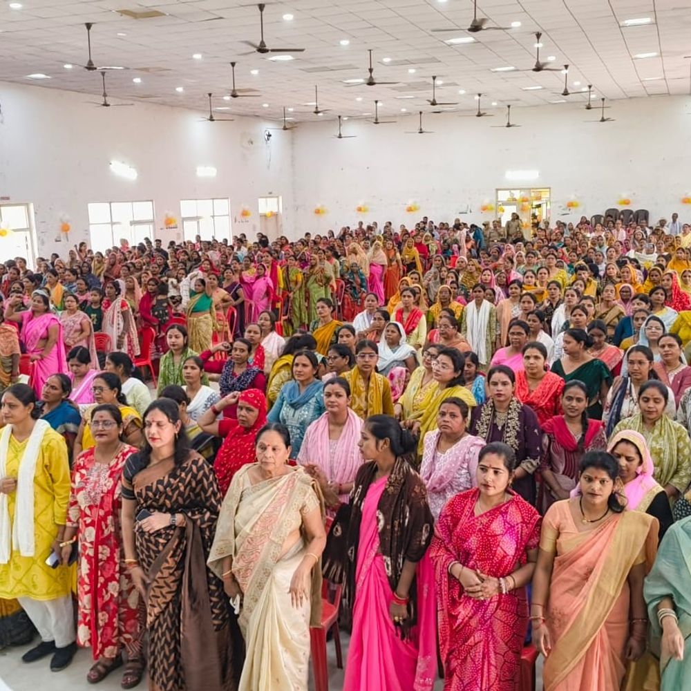 कानपुर देहात में नारी शक्ति वंदन सम्मेलन आयोजित:हजारों महिलाओं ने मोदी जी धन्यवाद के नारे लगाए, 33% आरक्षण पर चर्चा