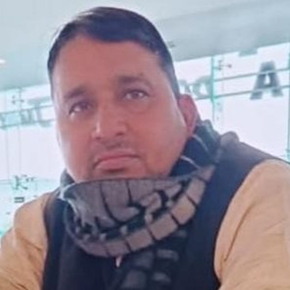 आगरा-लखनऊ एक्सप्रेस-वे पर कार पलटी, चाचा की मौत:भतीजा गंभीर रूप से घायल, ड्राइवर को झपकी आने के कारण हादसा