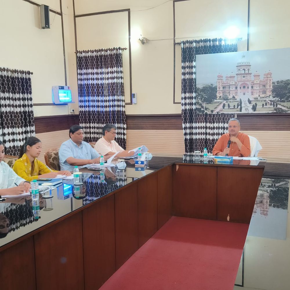 रामपुर रज़ा पुस्तकालय के संरक्षण पर बड़ा फैसला:दुर्लभ पांडुलिपियों, भवनों के लिए विशेषज्ञों ने बनाई नई रणनीति