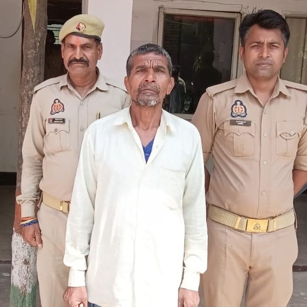 मिर्जापुर में दुष्कर्म-मारपीट का आरोपी गिरफ्तार:विंध्याचल थाने में महिला की शिकायत पर हुई कार्रवाई