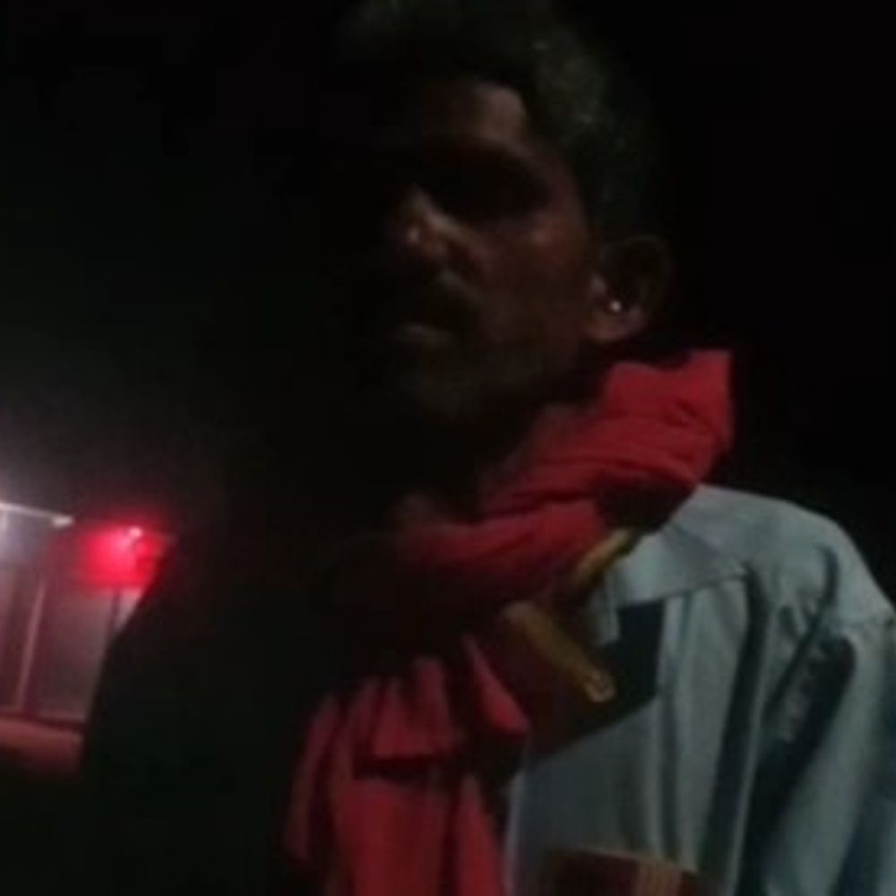 कुशीनगर में कस्तूरबा विद्यालय के हॉस्टल से लापता हुई छात्रा:बीएसए ऑफिस से कर्मचारी पहुंचे, दो घंटे में ढूंढा; परिजनों को सौंपा