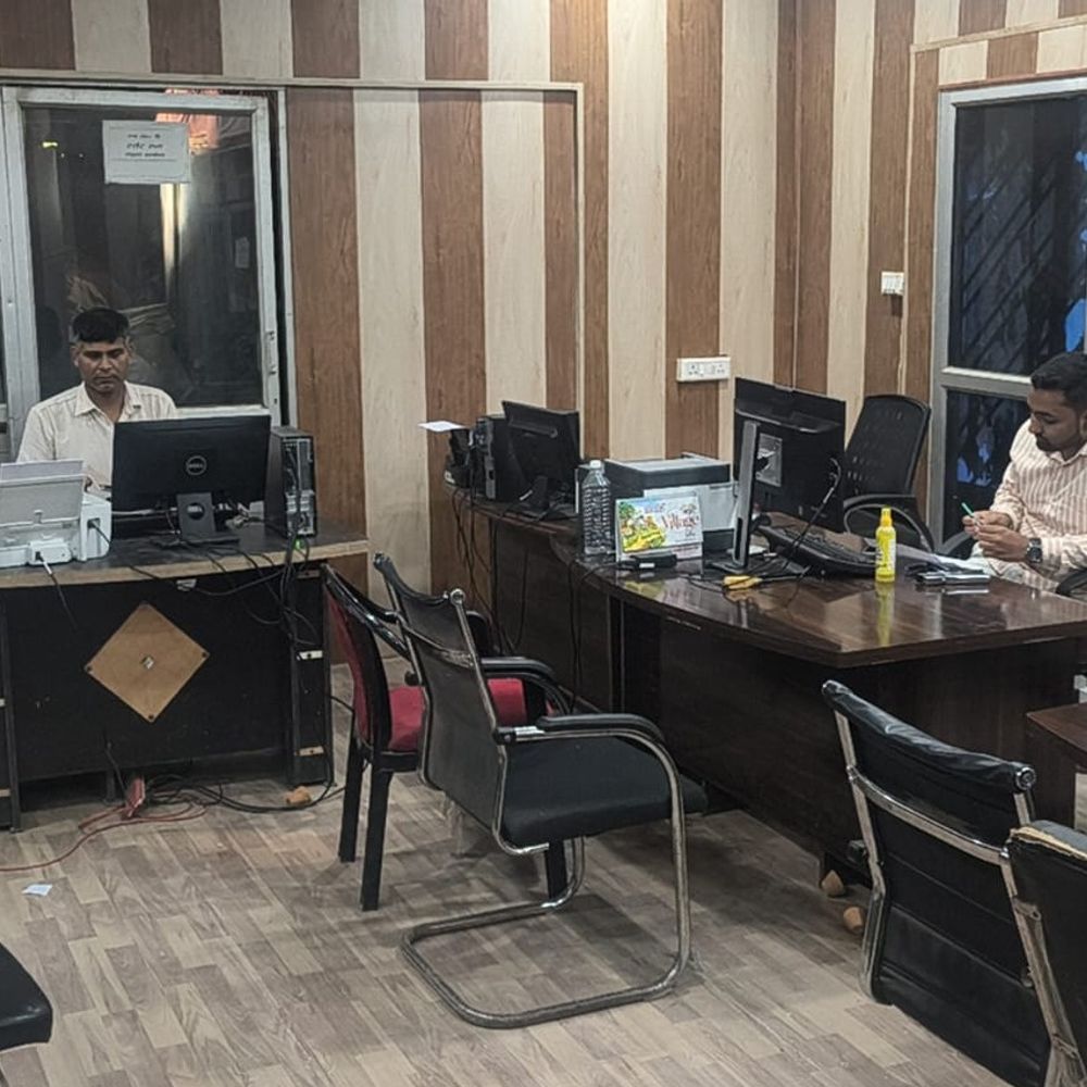 सिद्धार्थनगर सीएमओ कार्यालय में पटल आवंटन पर गंभीर आरोप:वित्तीय कार्यों के केंद्रीकरण और नियम उल्लंघन की शिकायत, उच्चस्तरीय जांच के आदेश