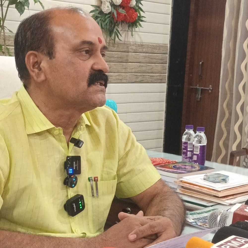 जौनपुर में टीडी इंटर कॉलेज में अब इंग्लिश मीडियम शिक्षा:प्रधानाचार्य बोले- ₹25 शुल्क में संस्कार संग हनुमान चालीसा