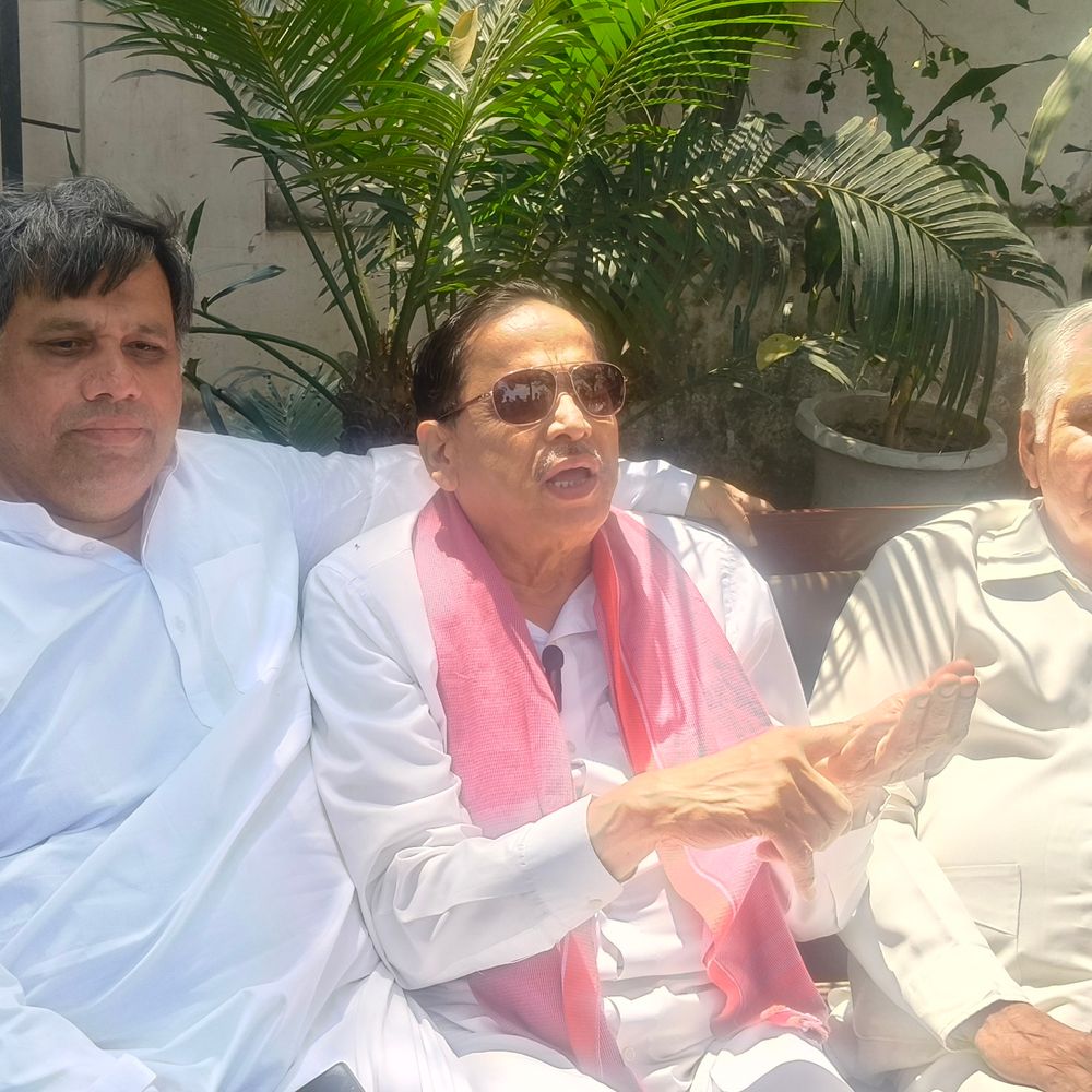 नसीमुद्दीन सिद्दीकी ने बुलंदशहर का दौरा किया:2027 चुनाव के लिए संगठन मजबूत करने पर जोर, PDA समीकरण पर चर्चा