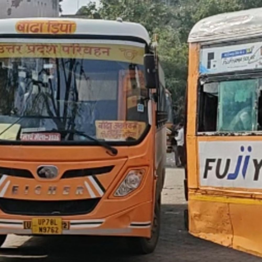 
                 बांदा में गांवों के लिए नई बसें चलेंगी:मुख्यमंत्री ग्राम परिवहन योजना के तहत मई से संचालन शुरू 
            