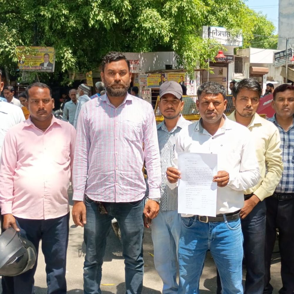 बीडीए में टेंडर बदला, आउटसोर्सिंग कर्मचारियों का रोजगार छिना:कर्मचारियों ने सेवा बहाली और बकाया वेतन की मांग की