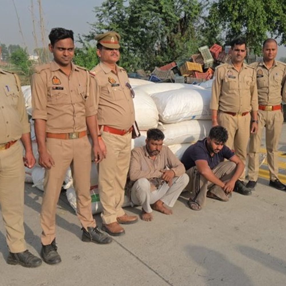 यमुना एक्सप्रेस-वे पर 776 किलो डोडा बरामद:1.16 करोड़ की खेप के साथ 2 तस्कर गिरफ्तार