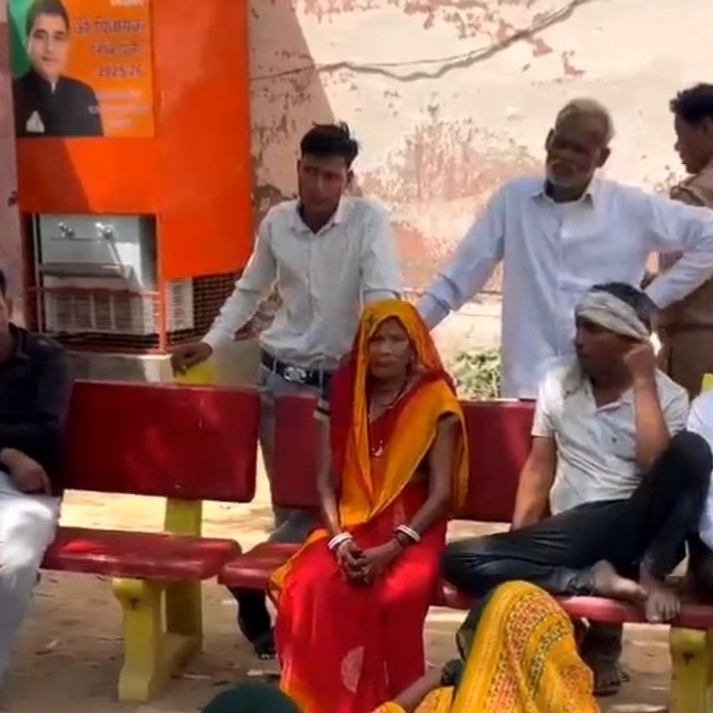 फर्रुखाबाद बाइक भिड़ंत में बुजुर्ग की मौत:पत्नी सहित तीन घायल, शादी में शामिल होने कन्नौज जा रहे थे