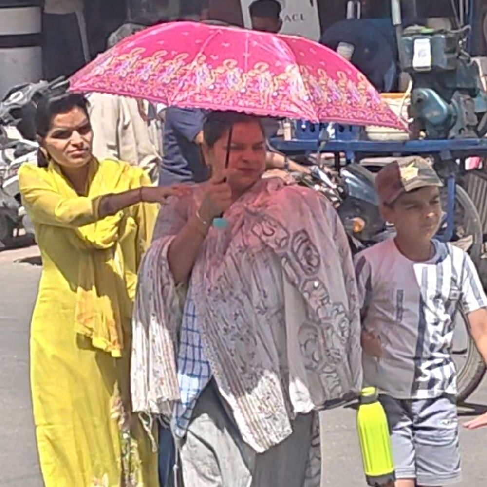 
                 मुज़फ़्फ़रनगर में सीजन का सबसे गर्म दिन दर्ज:पारा 37°C पार, 39°C तक पहुंचने का अनुमान 
            