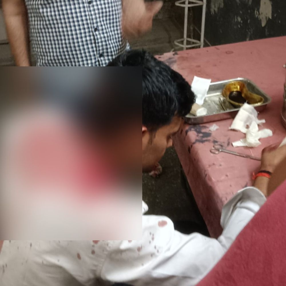 रास्ते के विवाद पर दो पक्षों में हिंसक झड़प:संभल के रसूलपुर गांव में लाठी-डंडे चले, दो युवक गंभीर घायल