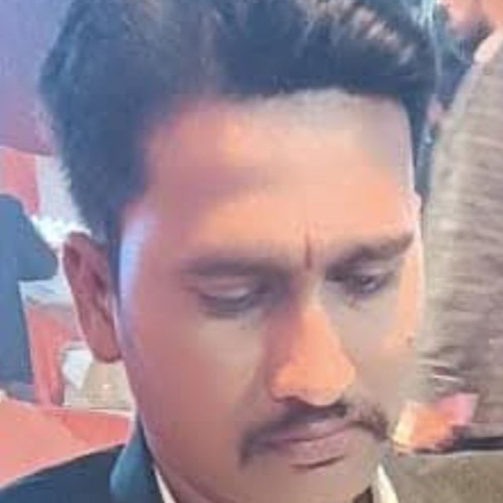 तेज रफ्तार ट्रक की टक्कर से ठेकेदार की मौत:साइट से वापस लौट रहे थे, ट्रक का पहिया ऊपर से गुजर गया