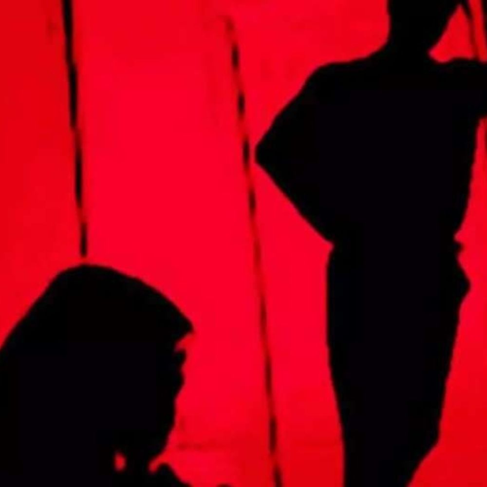 युवती से किया रेप, आरोपी के भाई ने पीटा:  सरकारी नौकरी लगवाने का दिया था झांसा, घर पहुंचकर किया दुष्कर्म – Gwalior News