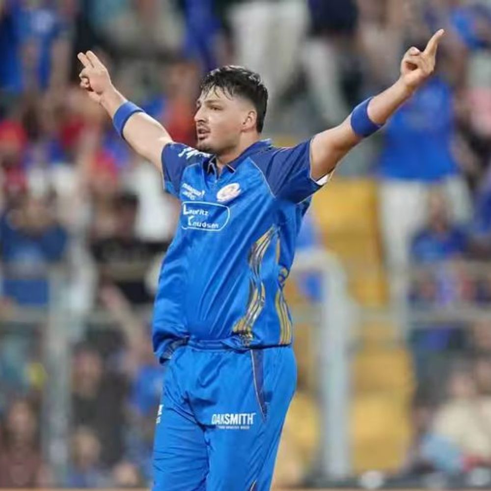 IPL- मुंबई ने 196 रन का टारगेट दिया, पंजाब 118/2:प्रभसिमरन की चौके से फिफ्टी; अय्यर के साथ अर्धशतकीय साझेदारी