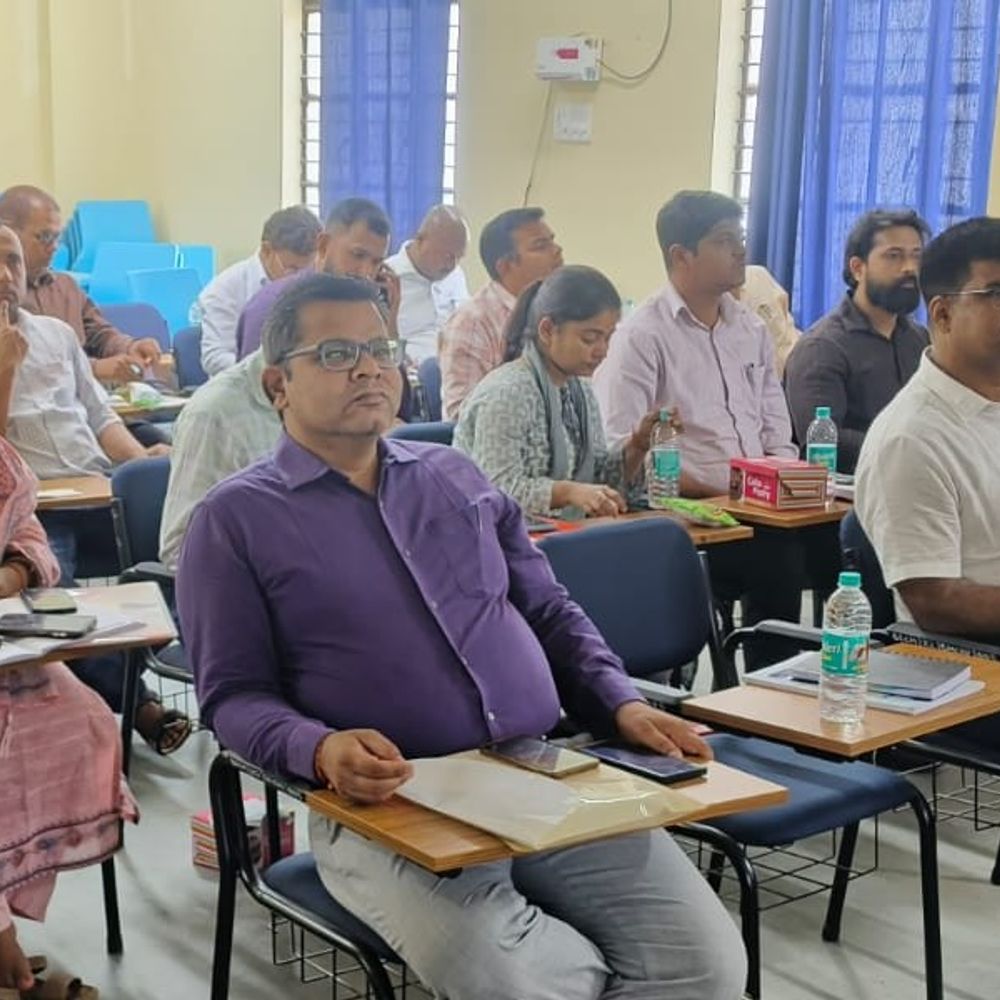 जनगणना के लिए आज से शुरू हो रहा प्रशिक्षण:वाराणसी में 11 प्रशिक्षण केंद्र बनाए गए, सभी कार्मिकाें की शत प्रतिशत उपस्थिति अनिवार्य