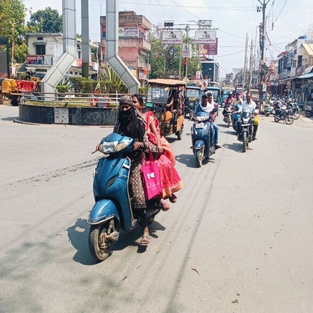 उत्तर छत्तीसगढ़ में बढ़ी गर्मी, 39 डिग्री तापमान:4 दिन लू चलने का अलर्ट, 24 घंटे में 3 डिग्री बढ़ा अधिकतम तापमान,अंधड़ चलने की आशंका
