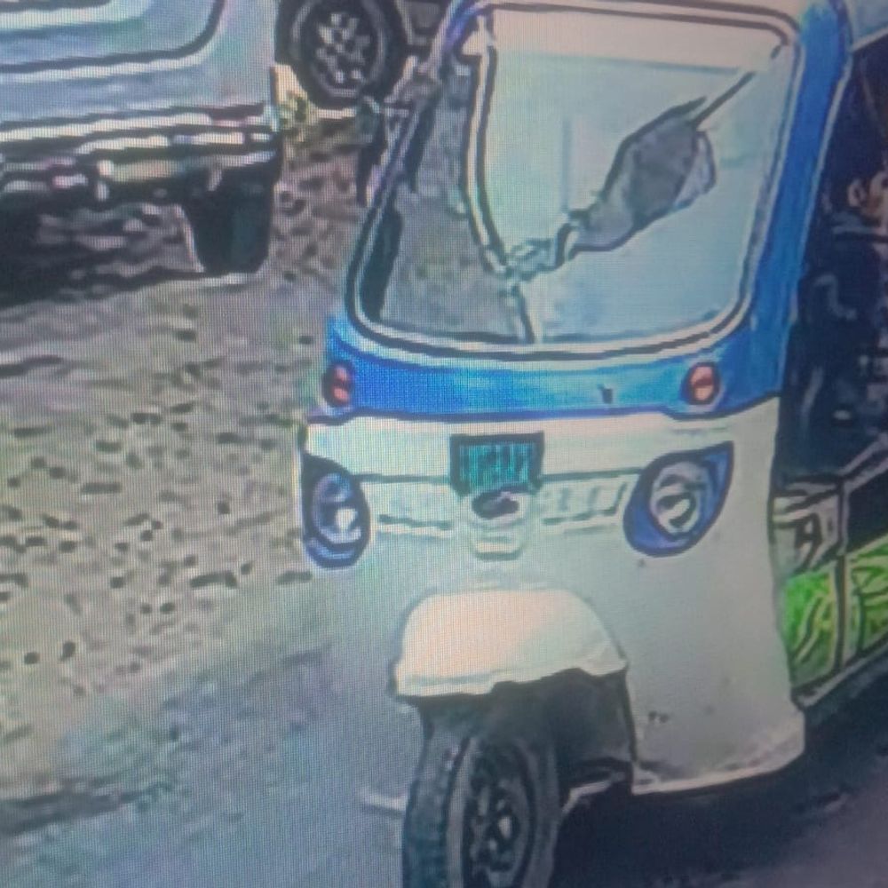 बाराबंकी में ऑटो में छूटा 6 लाख का जेवर:पीड़िता ने लगाई मदद की गुहार, CCTV में ऑटो की पहचान हुई