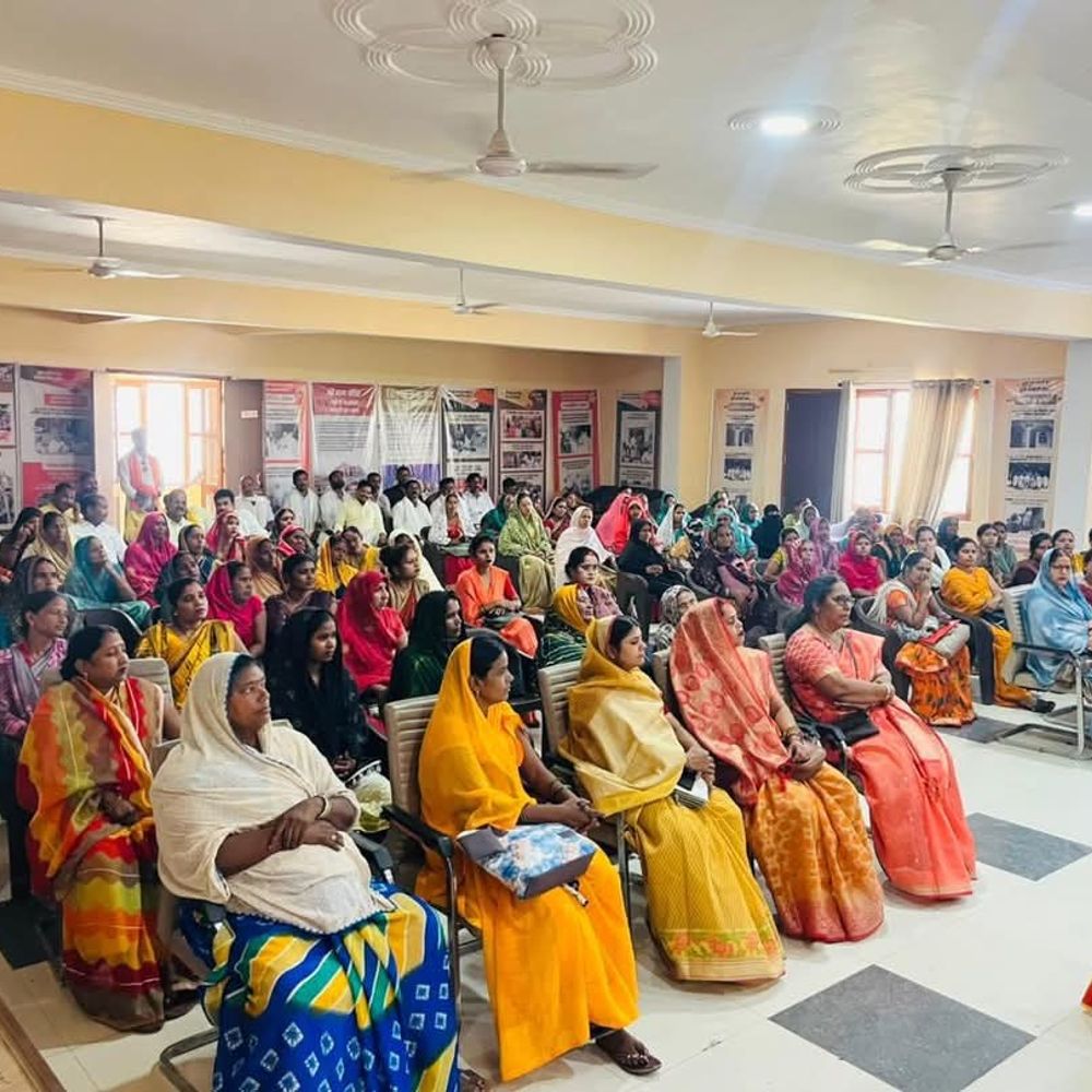 चंदौली में भाजपा कार्यकर्ताओं ने निकाली पदयात्रा:नारी शक्ति वंदन अधिनियम के समर्थन में हुआ आयोजन