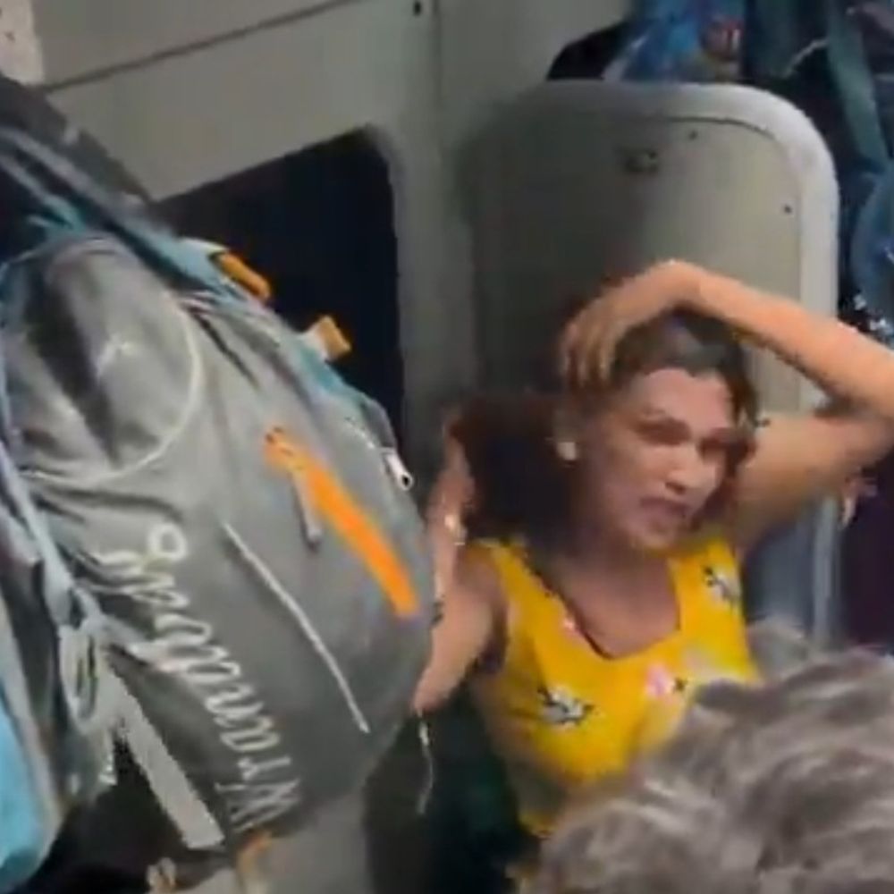 सहारनपुर में चलती ट्रेन में किन्नर का हंगामा...VIDEO:यात्रियों से अभद्रता और मारपीट, RPF ने शुरू की जांच