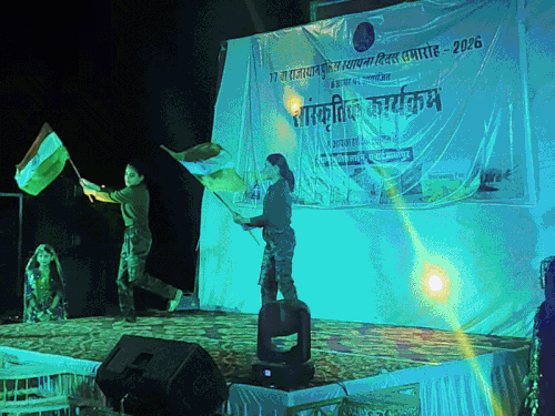 सवाई माधोपुर पुलिस लाइन बच्चों ने सांस्कृतिक प्रस्तुतियां दी:बोर्ड परीक्षा में अच्छे अंक लाने वाले पुलिसकर्मियों के बच्चे सम्मानित