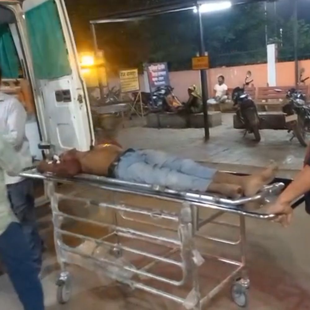 अज्ञात वाहन की टक्कर से युवक की मौत:फिरोजाबाद में घर लौटते समय हुआ हादसा, पुलिस जांच में जुटी