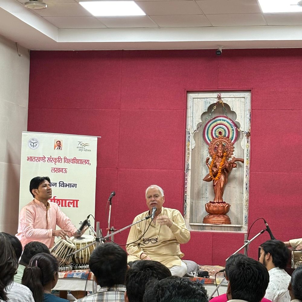 भातखण्डे विश्वविद्यालय में शास्त्रीय गायन कार्यशाला:पंडित साजन मिश्रा 4 दिन तक दे रहे विद्यार्थियों को मार्गदर्शन