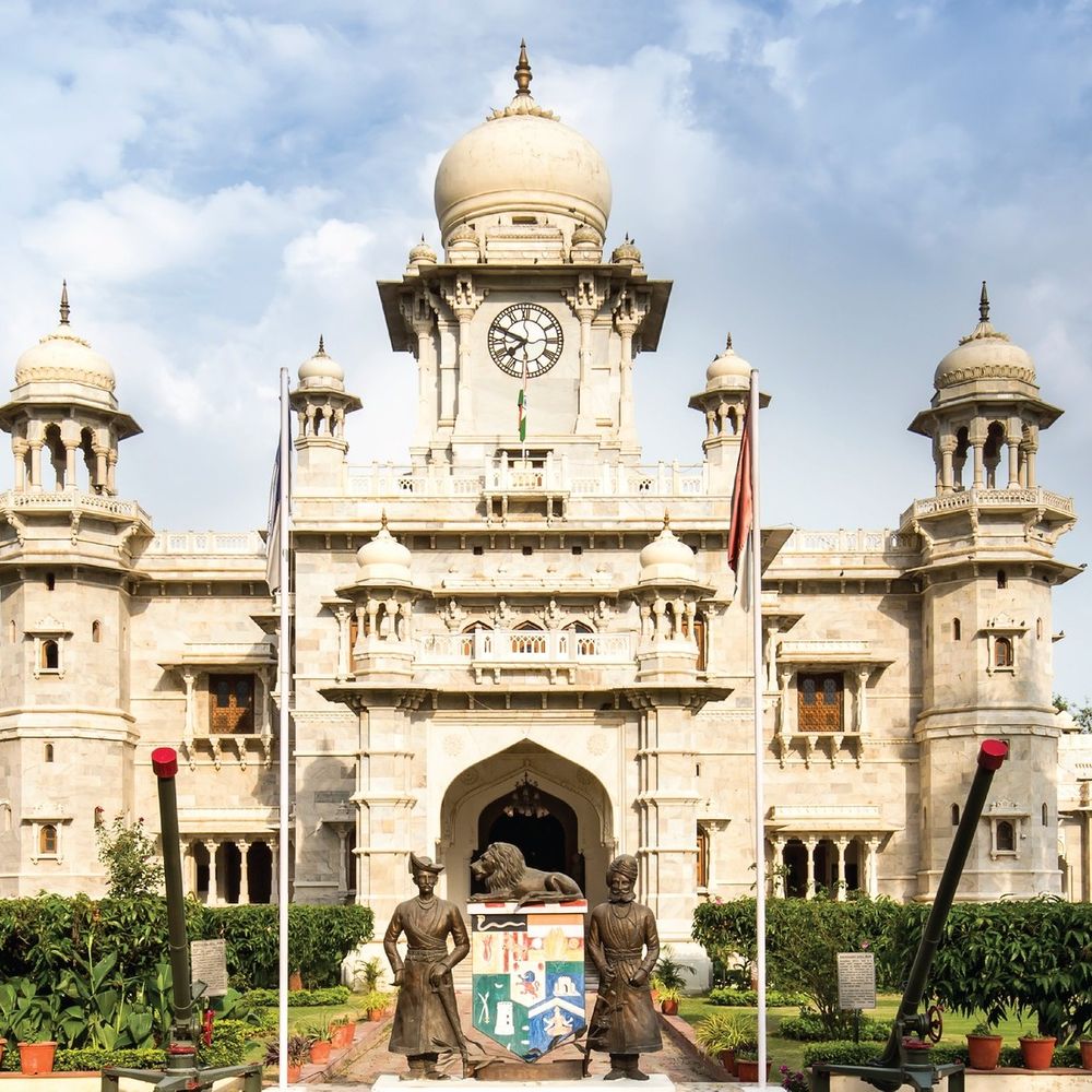 डेली कॉलेज विवाद में सोसायटी का कड़ा पलटवार:  एफआईआर वापस लेने से इनकार, विरोध को अवैध और सुनियोजित साजिश बताया – Indore News