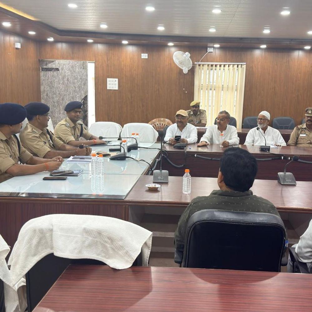 श्रावस्ती में गार्ड-चौकीदारों का पुलिस वेरिफिकेशन कराएं- एएसपी:व्यवसायियों की सुरक्षा व समस्याओं पर मासिक गोष्ठी में दिए निर्देश