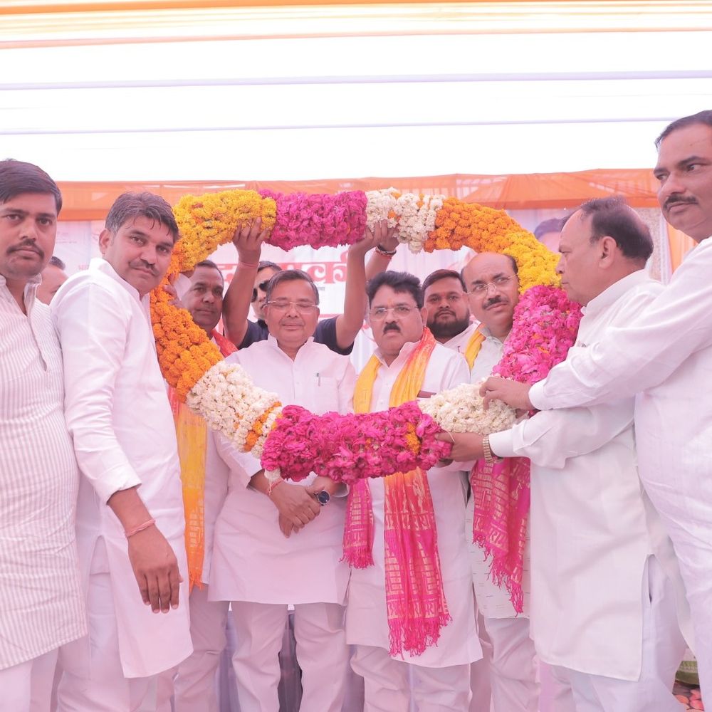 इटावा में मंत्री ने 14 करोड़ की योजनाएं शुरू कीं:महिला आरक्षण बिल पर विपक्ष को घेरा, सपा प्रमुख और राहुल गांधी पर हमला