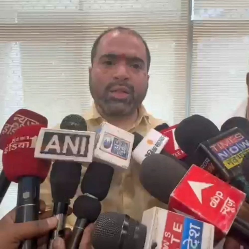 मंत्री सतीश शर्मा ने गेहूं क्रय केंद्रों का किया निरीक्षण:कहा- भारत 40 देशों से आयात करता है; MSP बाजार दर से ज्यादा