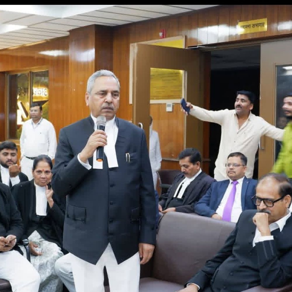 सुप्रीम कोर्ट न्यायमूर्ति राजेश बिंदल का स्वागत:अवध बार एसोसिएशन के 125वें वर्षगांठ समारोह में हुए शामिल