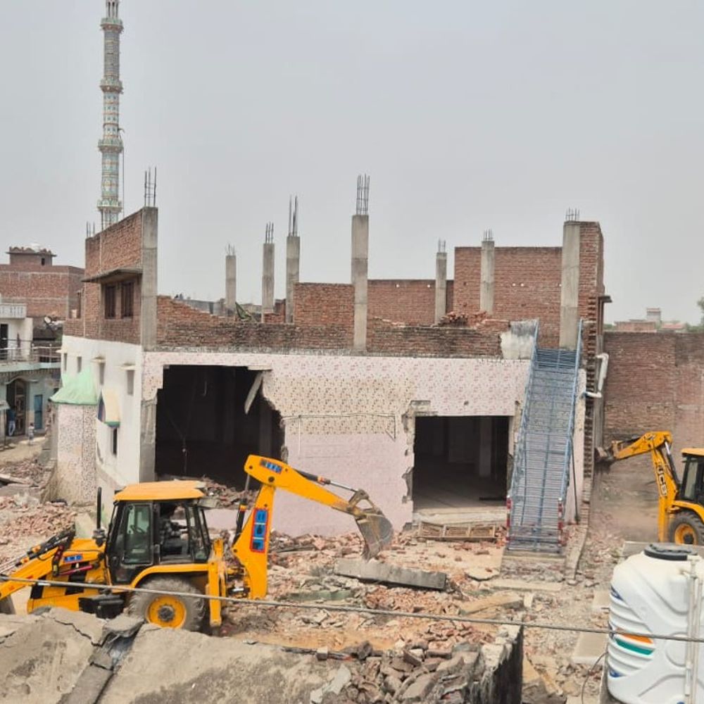 सीएम योगी के निर्देश पर संभल के लैंड-बैंक में वृद्धि:6 महीने में 125 हेक्टर सरकारी जमीन कब्जा मुक्त हुई