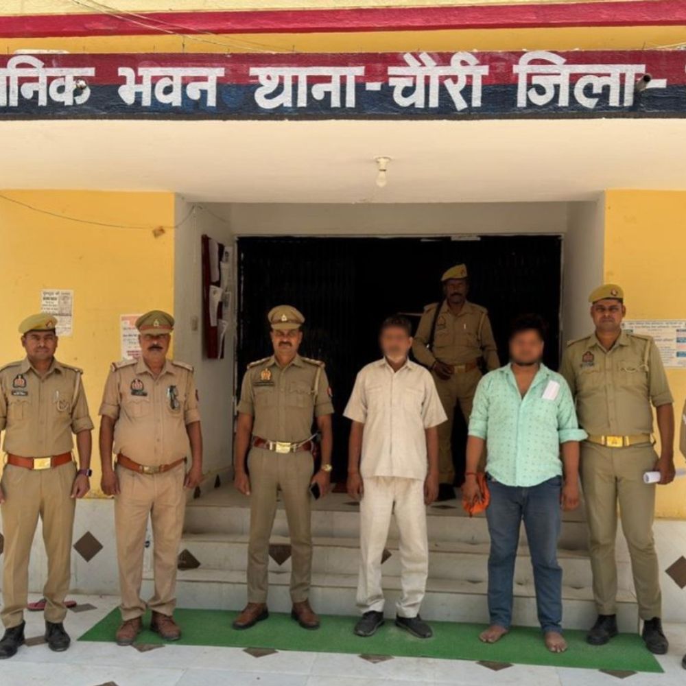 भदोही में हत्या के प्रयास के दो आरोपी गिरफ्तार:पुश्तैनी जमीन विवाद में घर में घुसकर हमला, धमकी देने का आरोप