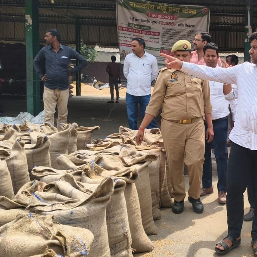 गेहूं खरीद में ढिलाई पर एडीएम का सख्त एक्शन:केंद्र प्रभारियों को फटकार, खरीद तेज करने के निर्देश