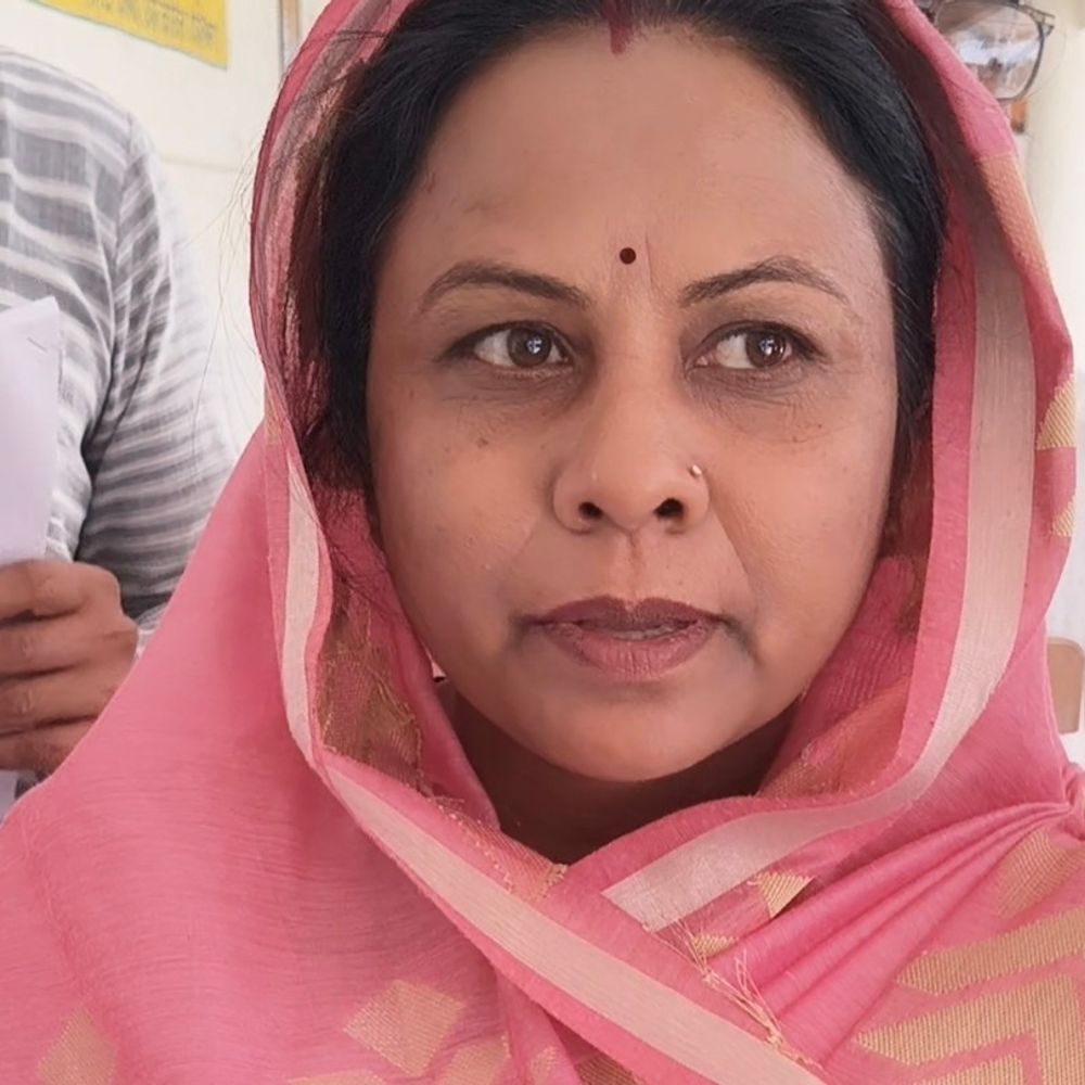 सुप्रीम कोर्ट ने वर्षा गढ़ेकर की याचिका खारिज की:हाईकोर्ट के फैसले को चुनौती दी थी, नीतू परमार बन सकेंगी मुल्ताई नगर पालिका अध्यक्ष