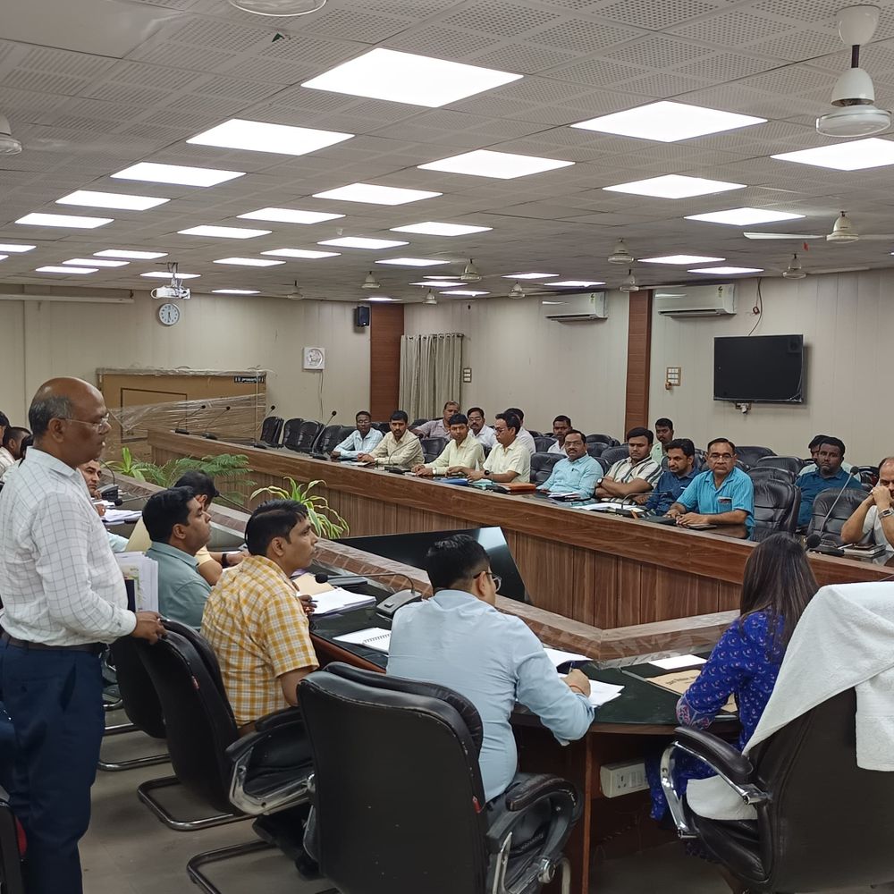 सीडीओ ने लंबित मानदेय भुगतान पर जताई नाराजगी:अम्बेडकरनगर में विभागाध्यक्षों को तत्काल भुगतान सुनिश्चित करने के दिए निर्देश