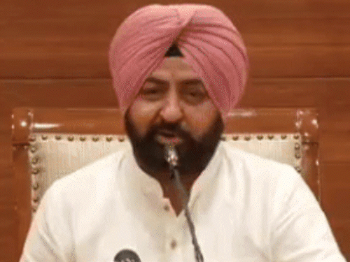 AAP मंत्री मुंडियां पर पूर्व सरपंच ने लगाए आरोप:  बोला- 30 लाख रिश्वत मांगी, कागज रद्द करवाए, इससे पहले ट्राली भुगतान विवाद में घिरे थे – Ludhiana News