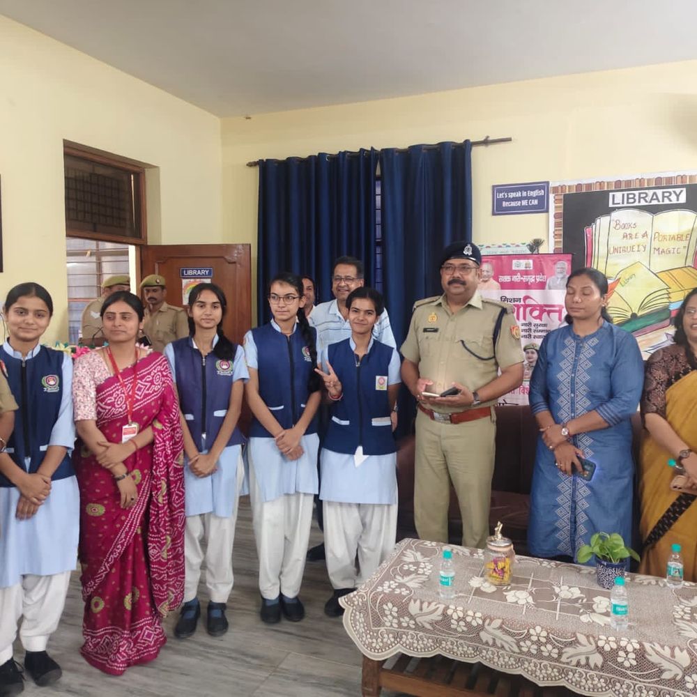 मेरठ में मिशन शक्ति फेज-5.0 कांफ्रेंस आयोजित:300 से अधिक महिलाओं-छात्राओं को सुरक्षा के प्रति जागरूक किया