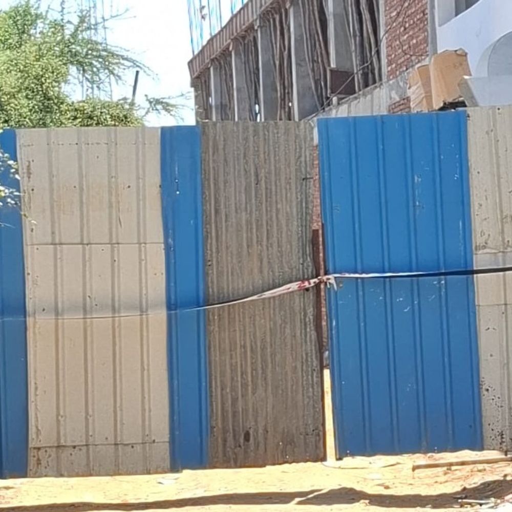 वीसी की सख्ती पर सील हुआ अवैध कॉमर्शियल कांप्लेक्स:मुरादाबाद में हाईवे किनारे लुधियाना के कारोबारी ने दोमंजिला अवैध कांप्लेक्स बनाया;JE-AE ने लिया था ठेका