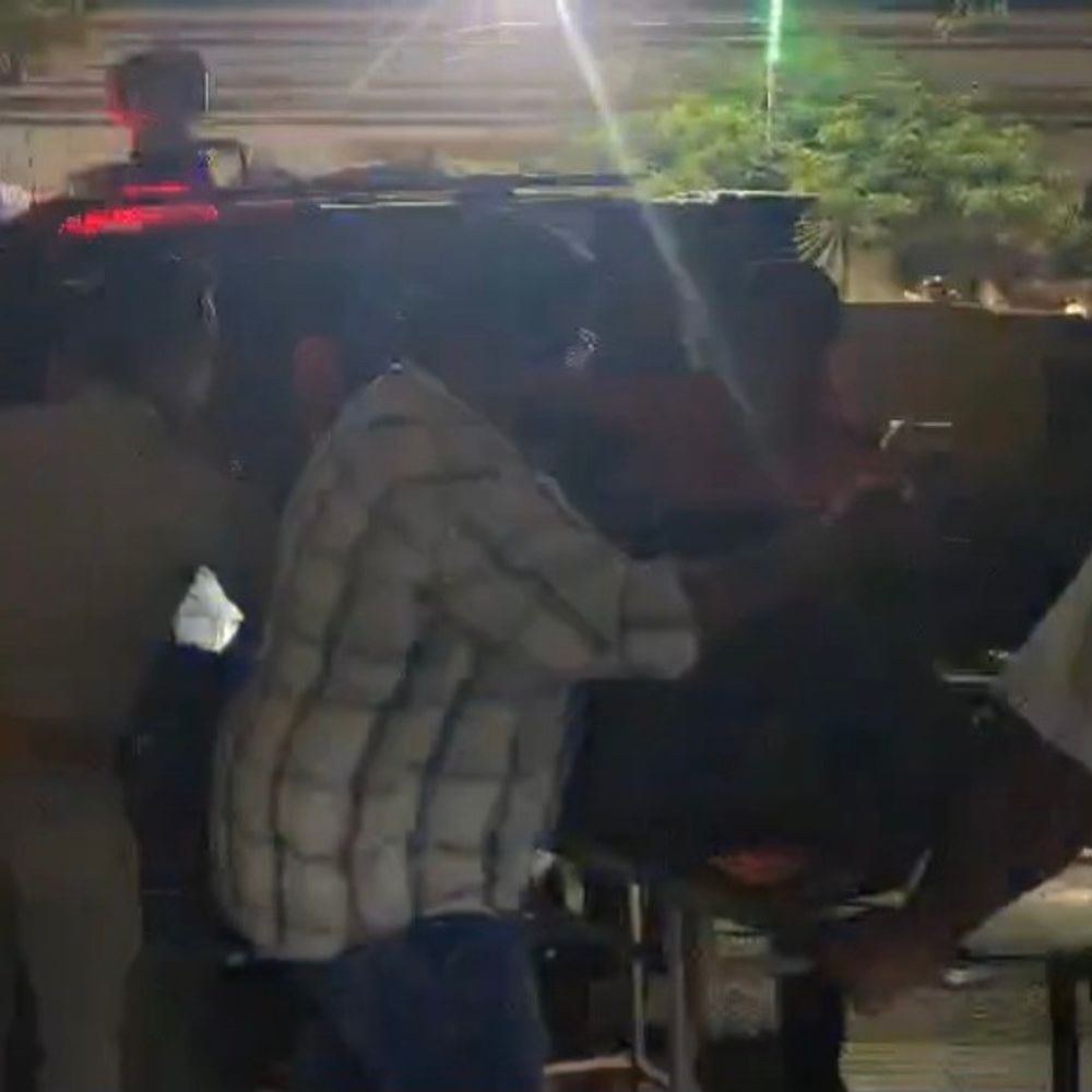 दो बाइकों की टक्कर, एक युवक की मौत:बदायूं में दूसरा गंभीर रूप से घायल, पुलिस जांच में जुटी