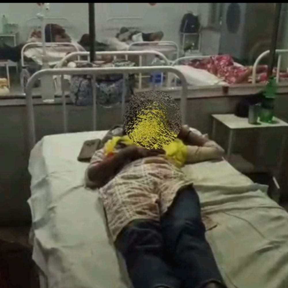 उन्नाव जिला अस्पताल में सुरक्षा गार्ड पर आरोप:वार्ड में भर्ती युवती से लाइट्स बन्द कर छेड़छाड़ की, पुलिस ने हिरासत में लिया