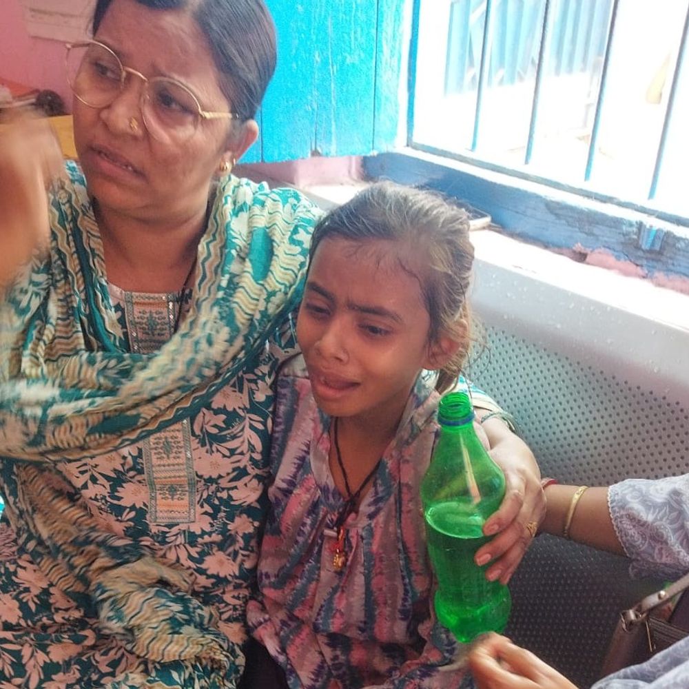 बच्चों को खाली पेट स्कूल न भेजें-हेडमास्टर:जमुई स्कूल में गर्मी से 3 बच्चे बेहोश, अस्पताल में कराया एडमिट