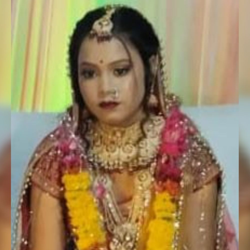शादी के एक साल बाद युवती की मौत:मायके वालों ने हत्या का आरोप लगाया, ससुराल वाले बोले- किचन में फांसी लगाई